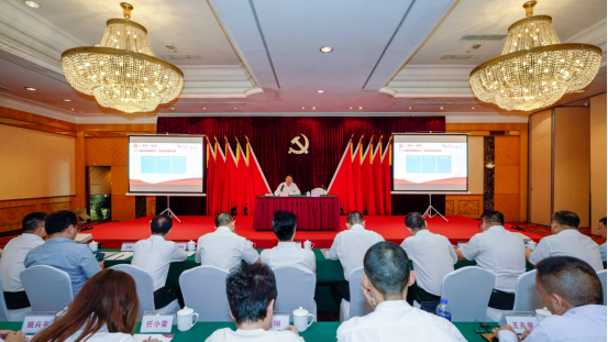 hndrkj.com集团任丁书记带头讲授“不忘初心、牢记使命”主题教育专题党课