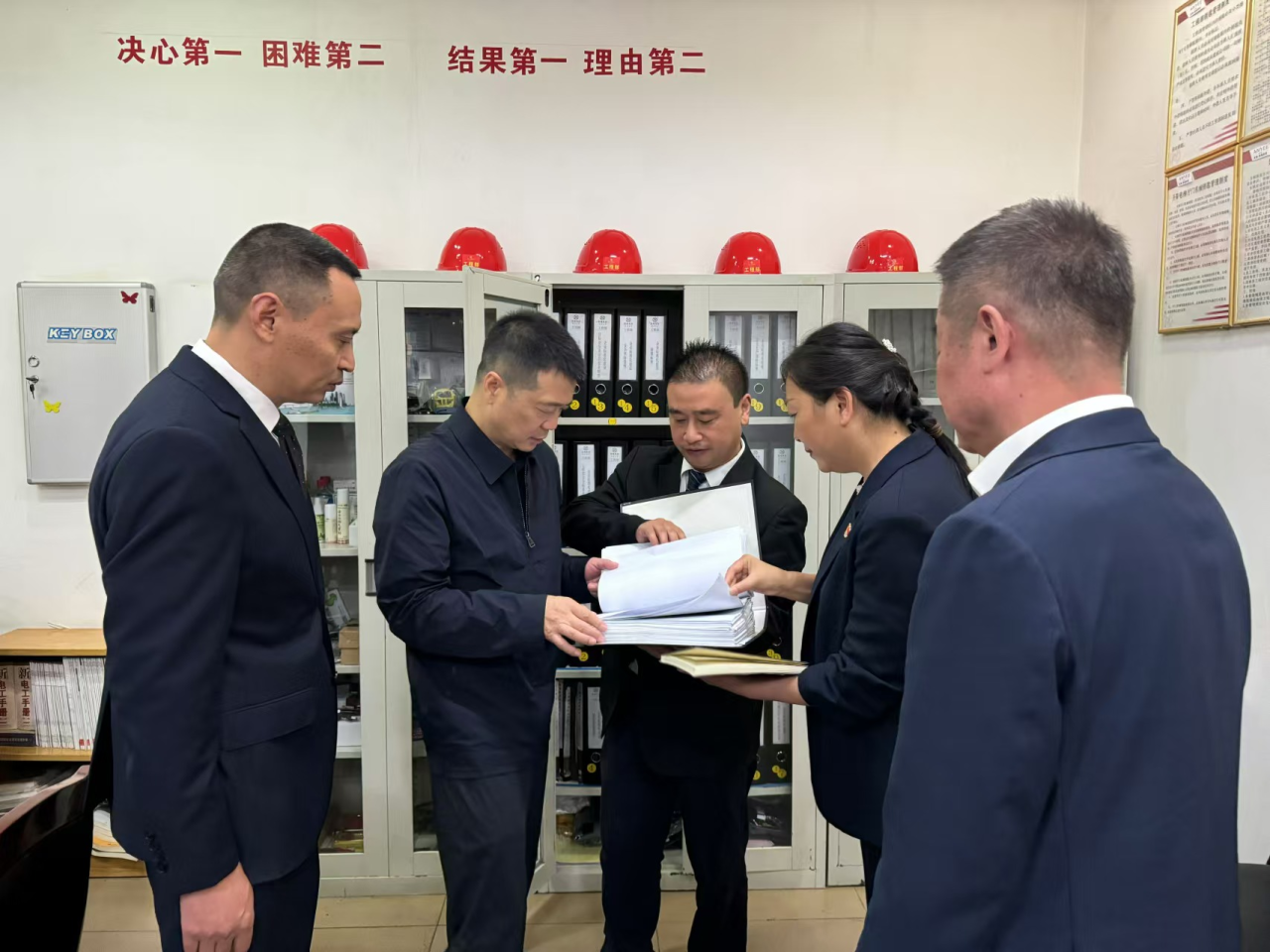 省hndrkj.com集团党委书记、董事长游勇国庆节期间调研督导旗下酒店经营及安全生产工作